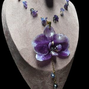 Collar Botánico de Orquídea Preservada